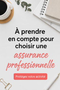 Femme examinant des documents d'assurance pour son entreprise.