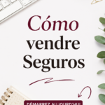 Femme d'affaires discutant des options d'assurance avec un client