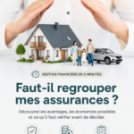Une femme souriante consulte ses contrats d'assurance regroupés sur un ordinateur.