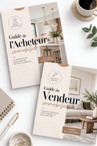femme souriante consultant des documents immobiliers